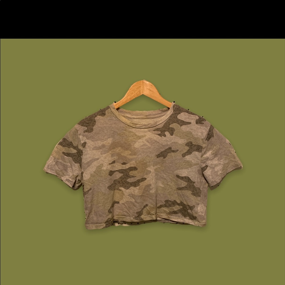This is a camo print T-shirt crop top size small
